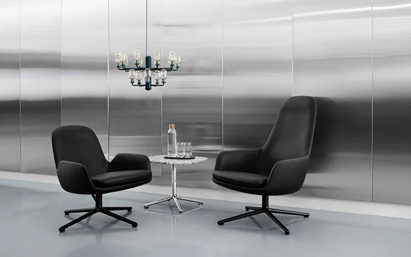 Normann Copenhagen  Amp lysekrone med 15 arme, smoke/sort - H: 32,5 cm. Ø: 62,5 cm.