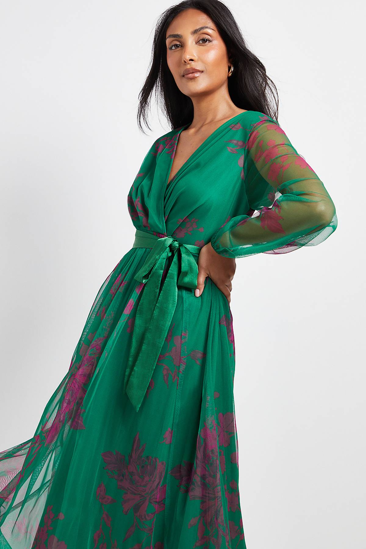 Wallis Robe Midi Petite en Mesh Floral avec Ceinture en Satin