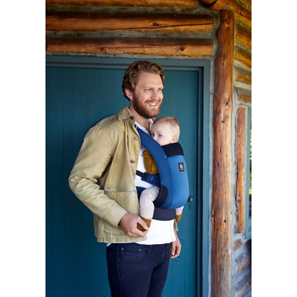 Away Bæresele Midnight Blue - Ergobaby