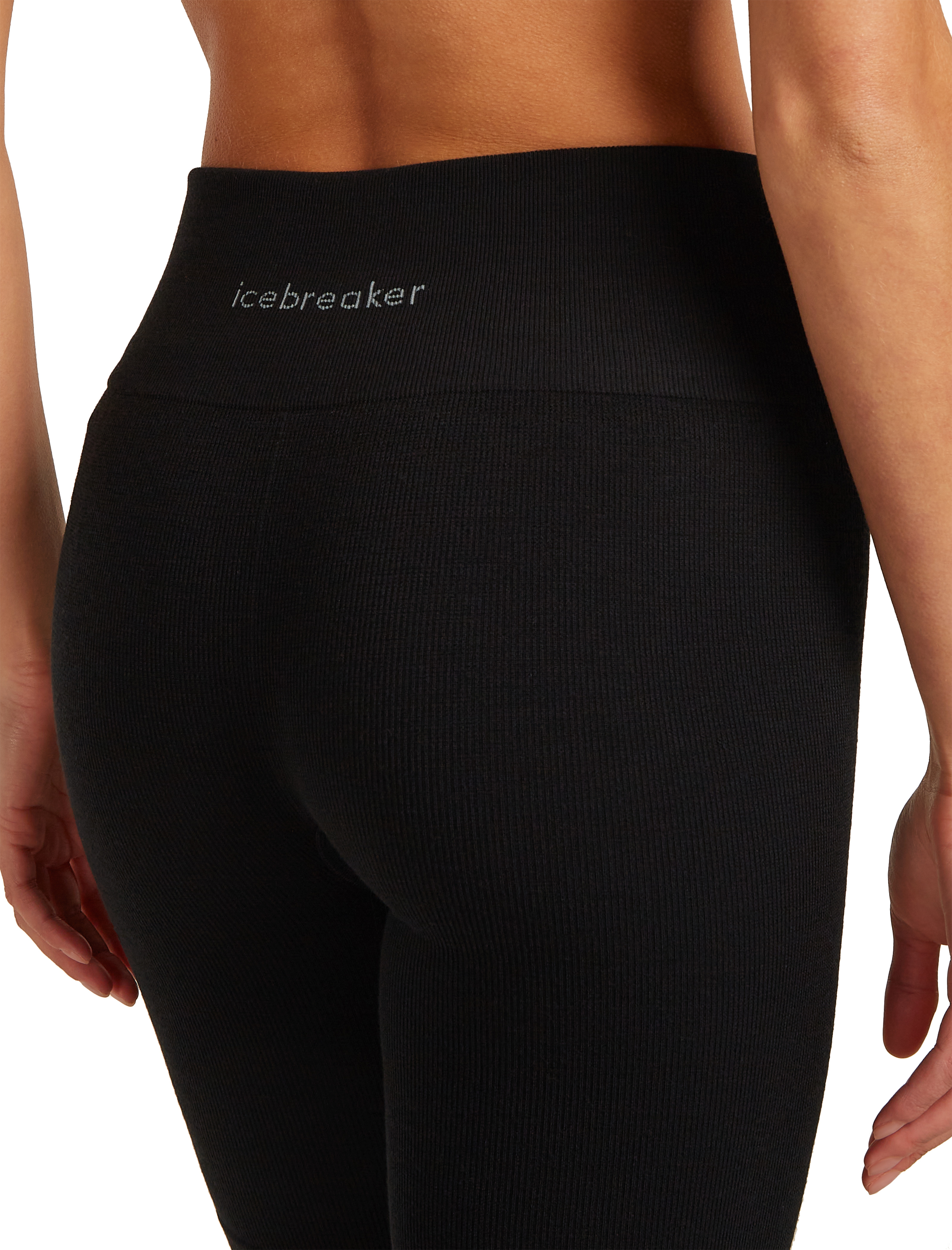 W Merino Blend Seamless Rib 8'' High Rise Shorts