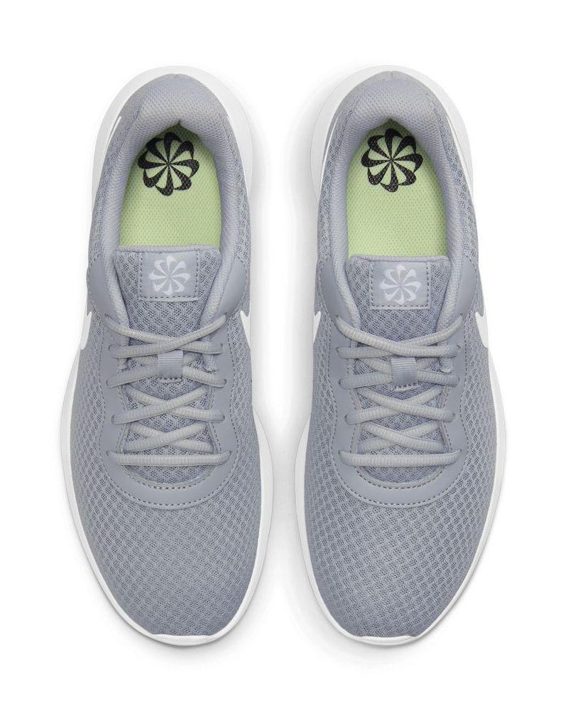 Chaussures Nike Tanjun Gris pour homme