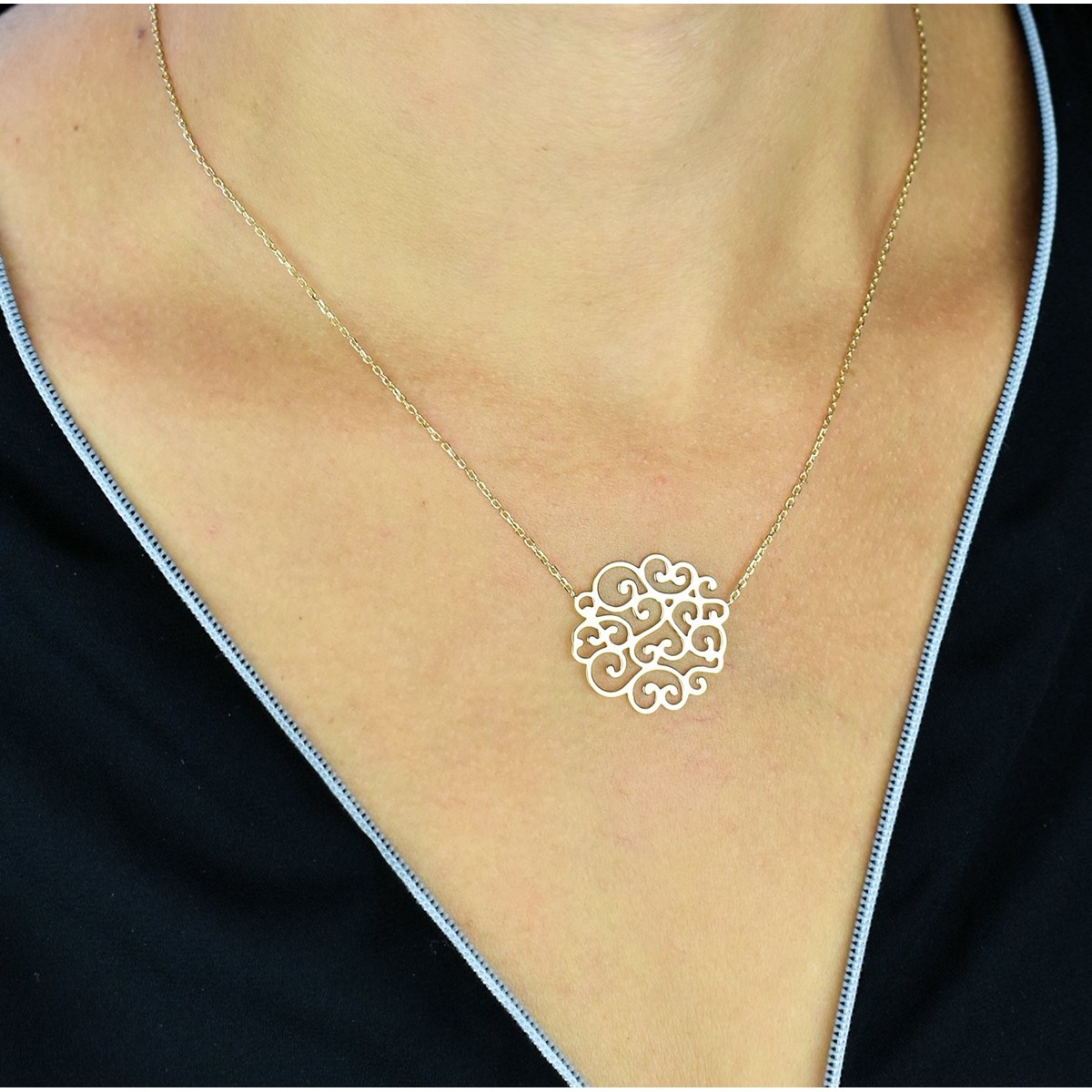 Collier arabesque de coeurs Plaqué OR 750 3 microns