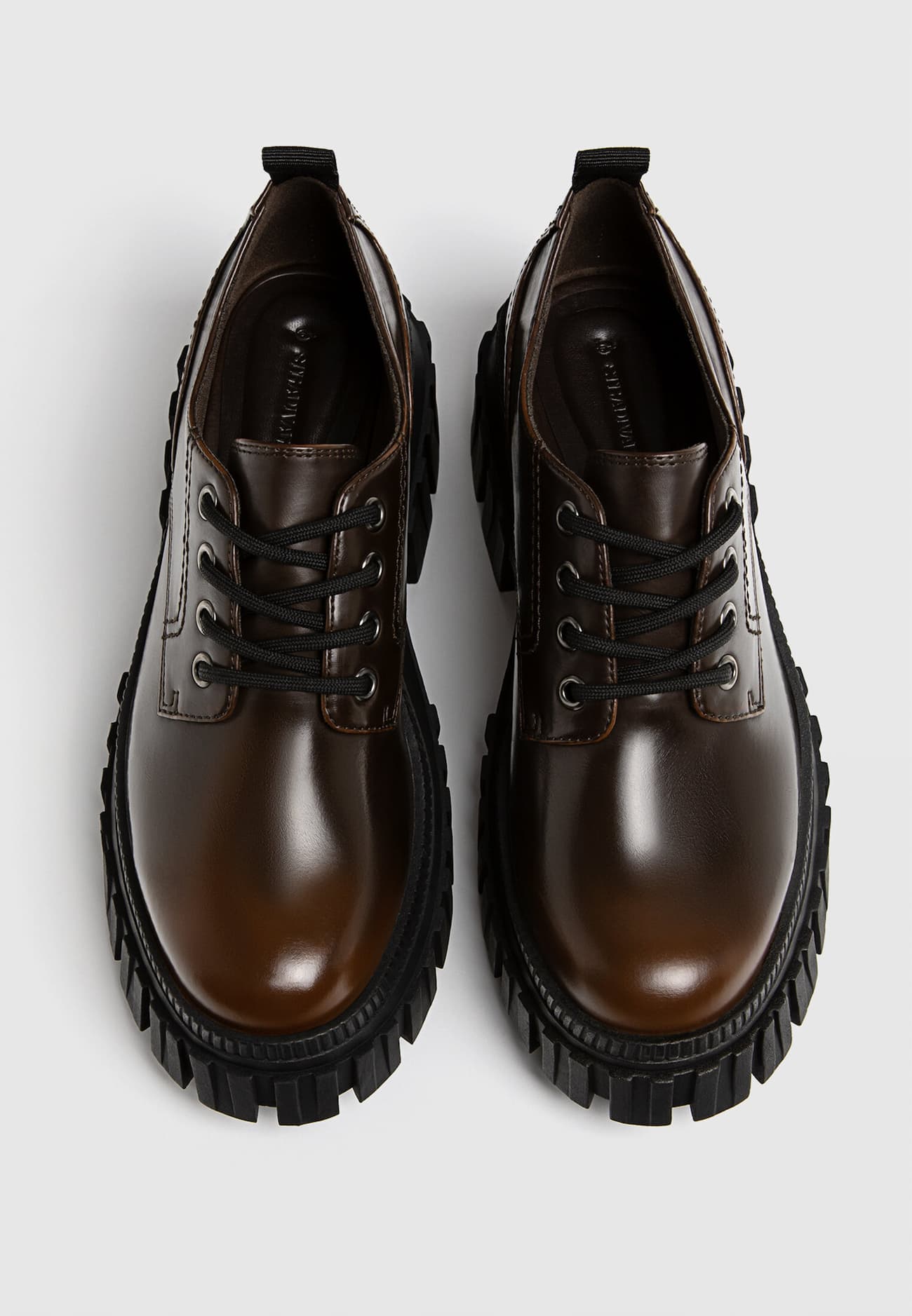 Sapatos Blucher marrons