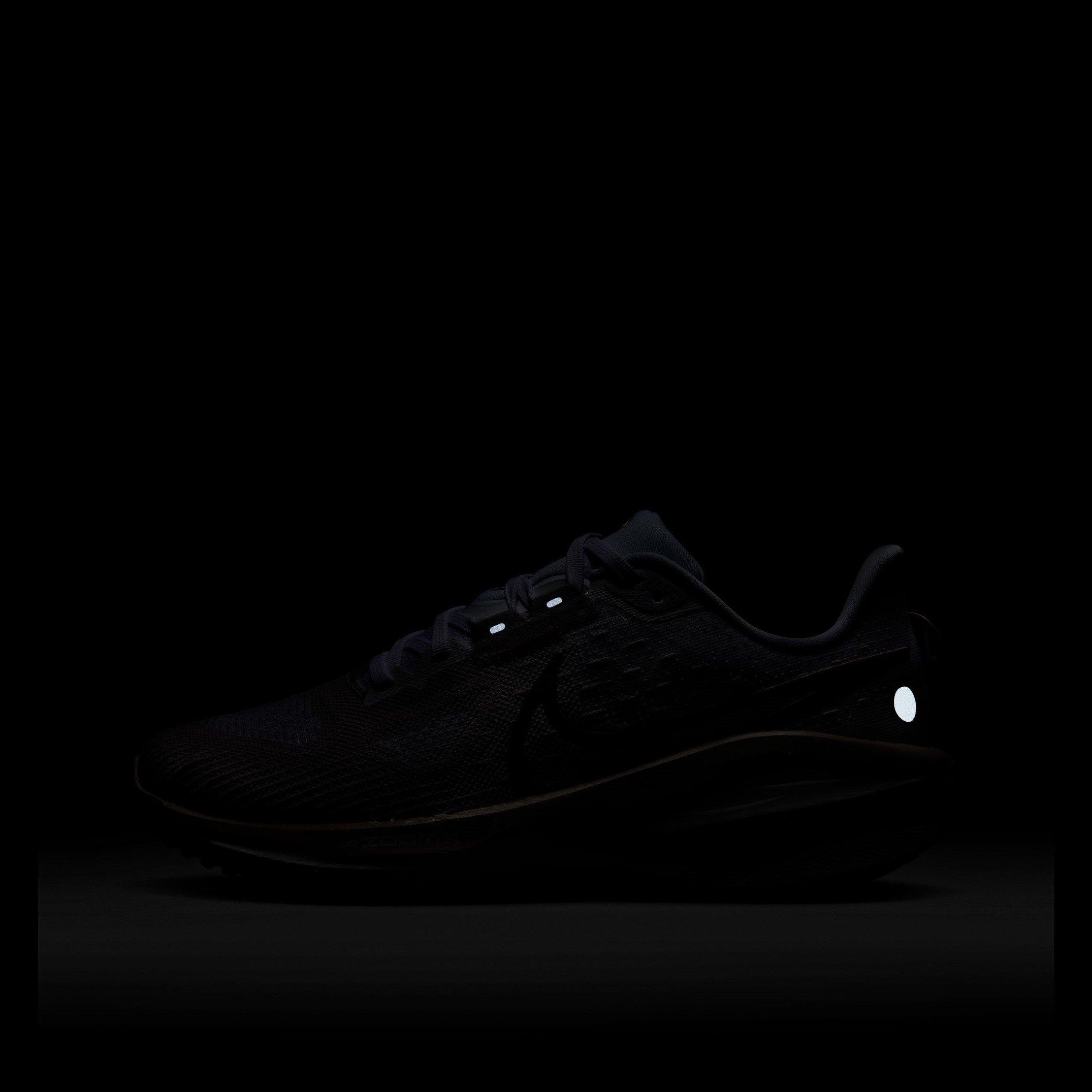 Nike Vomero 17 Womens Road Running Shoes