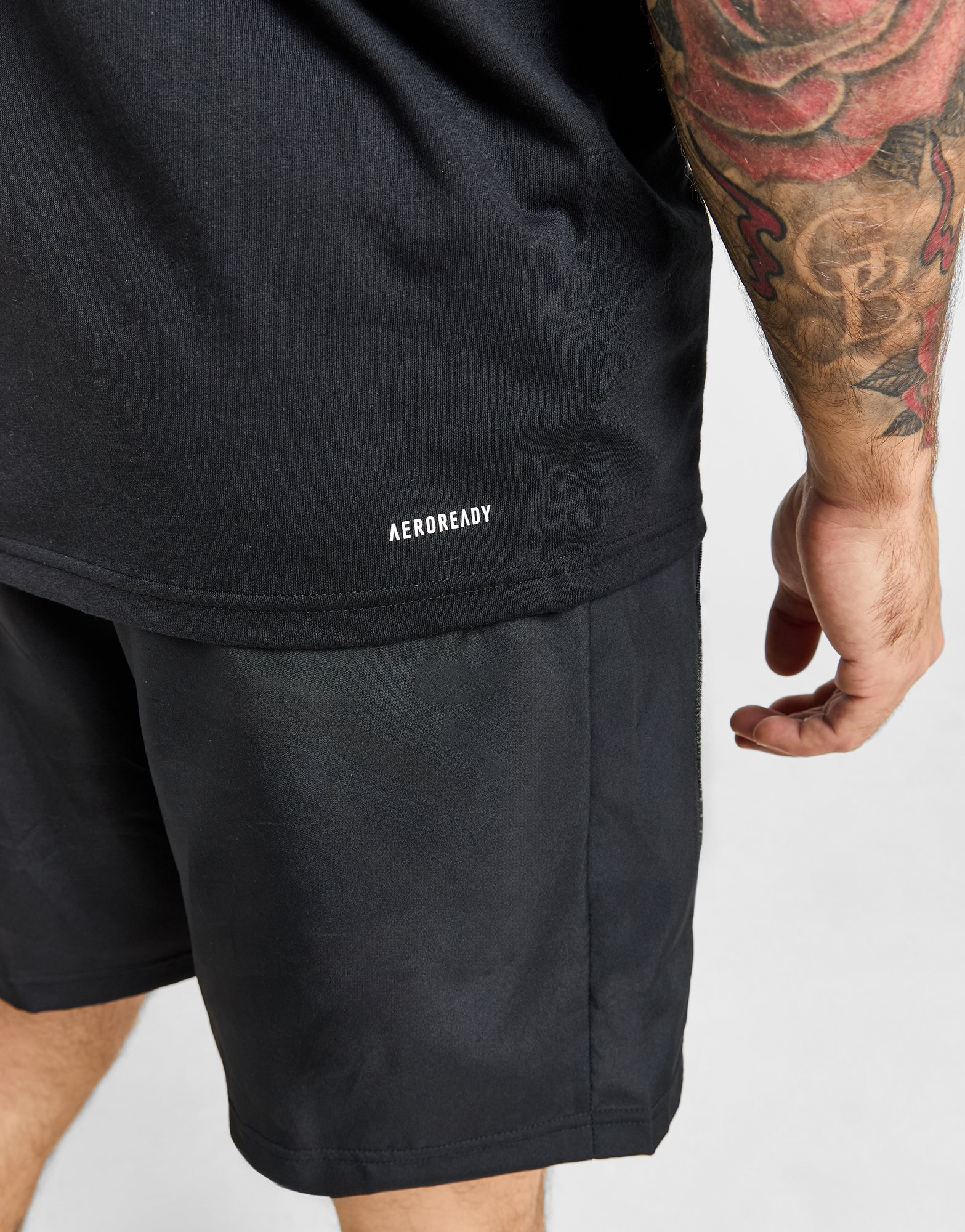 adidas Short d'entraînement en toile Train Essentials