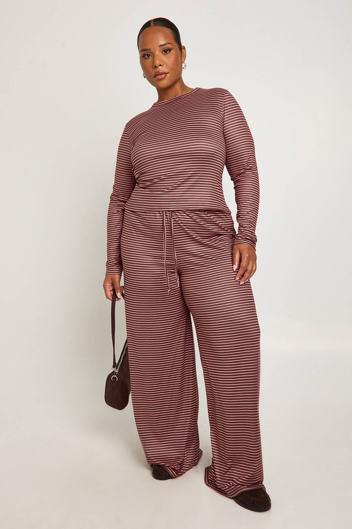 boohoo Ensemble Grande Taille Rayé Haut Ajusté Manches Longues et Pantalon Large