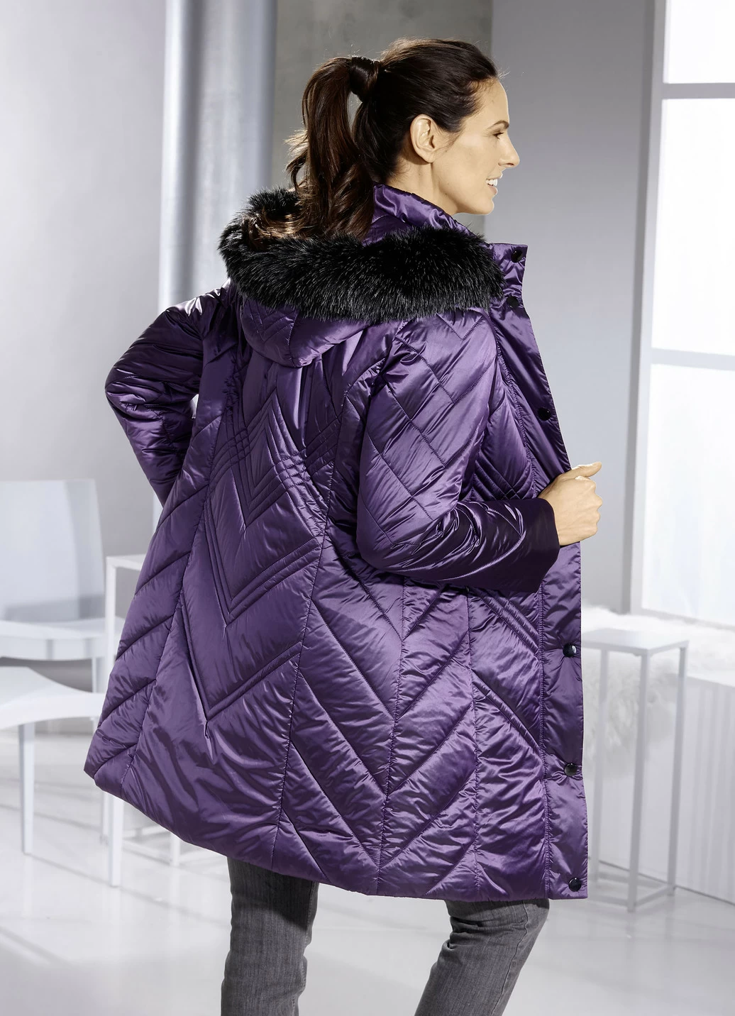 Longjacke mit abnehmbarer Kapuze