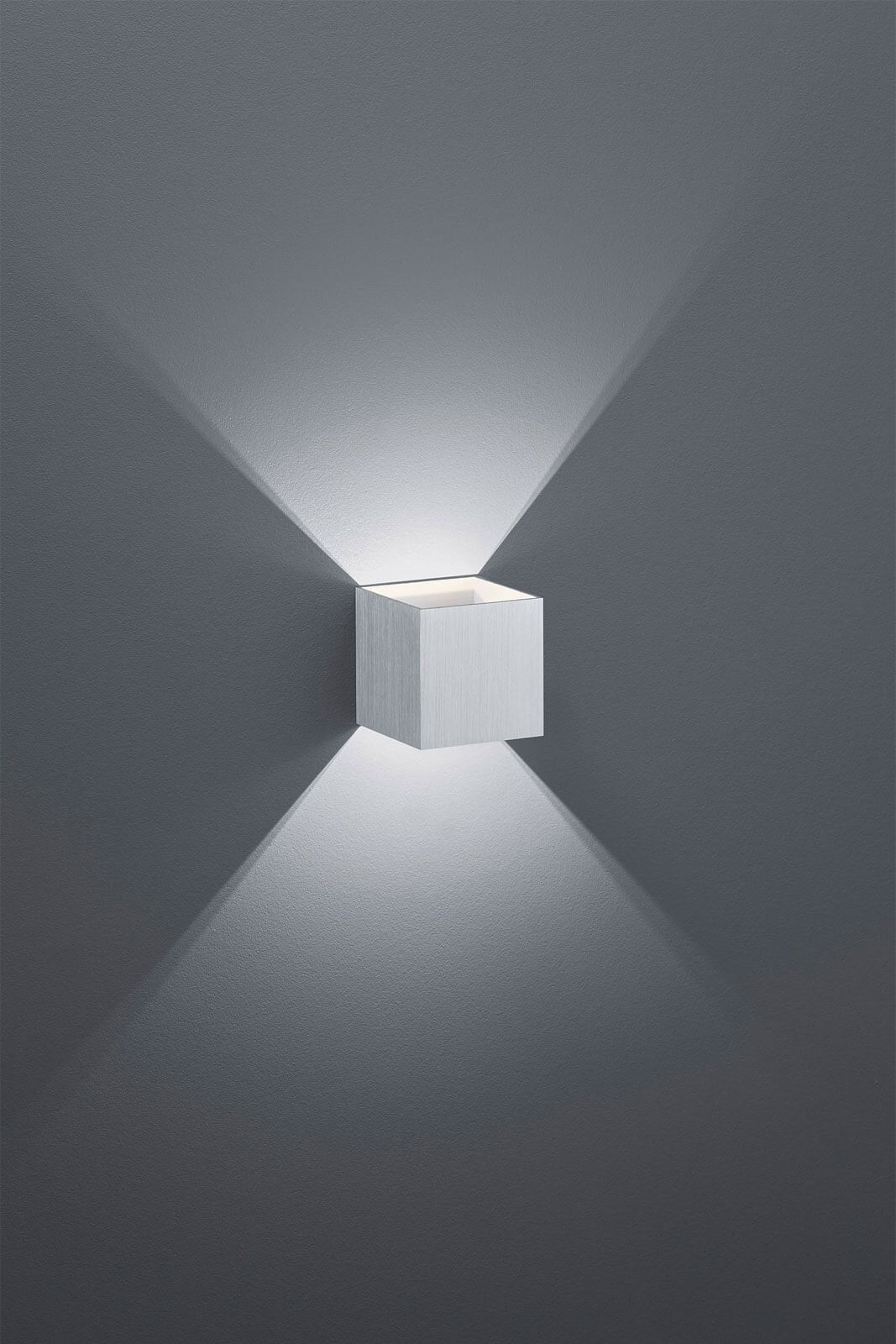 TRIO LED Wandlampe LOUIS alufarbig