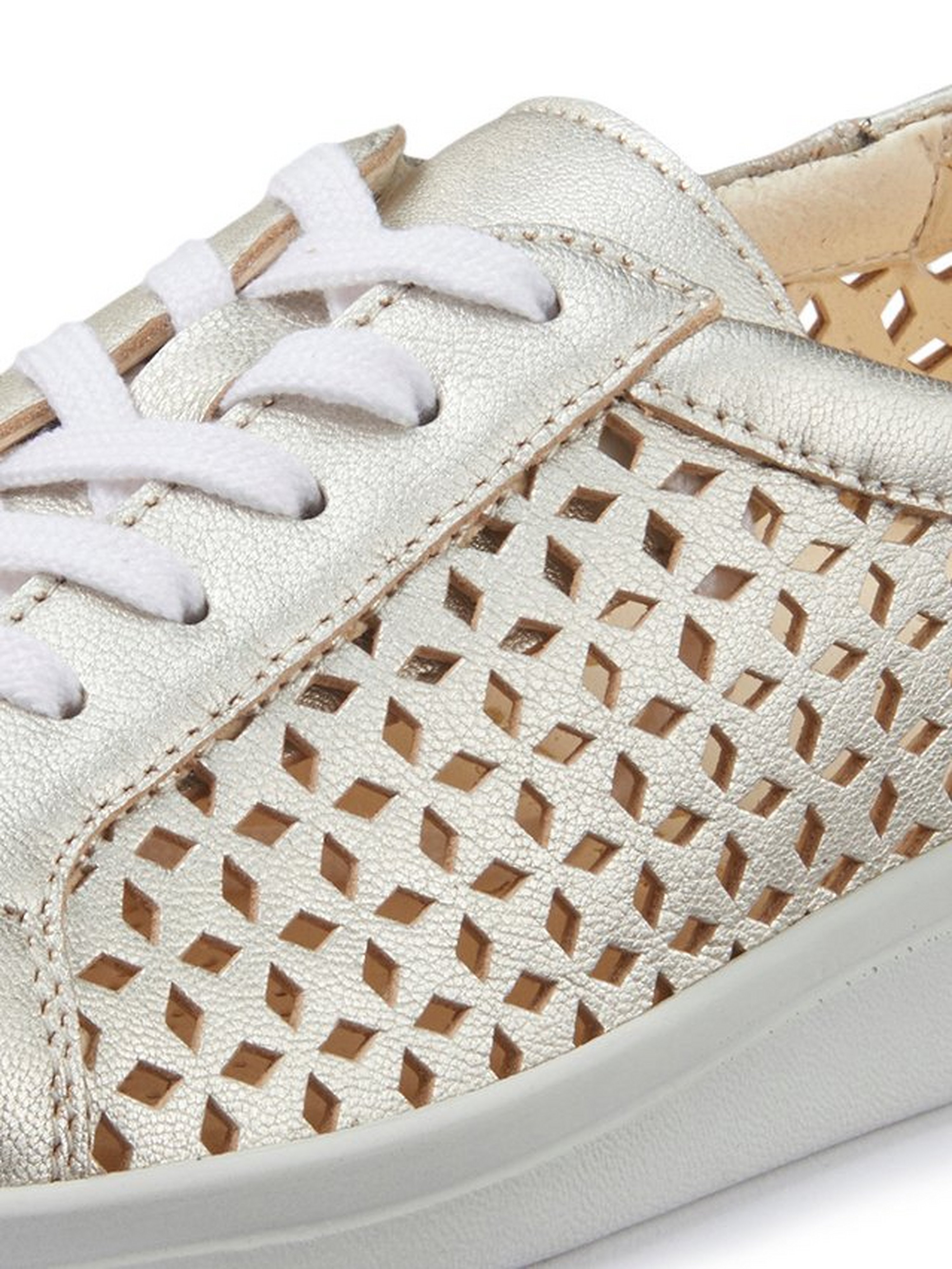 Sneaker
