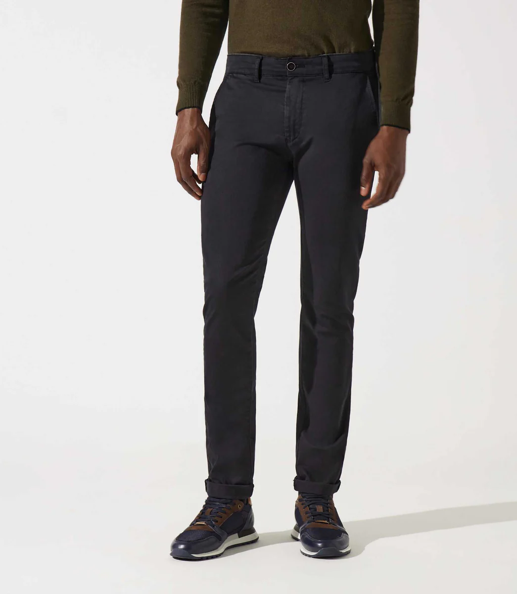 Pantalon chino satin noir VANAMABT