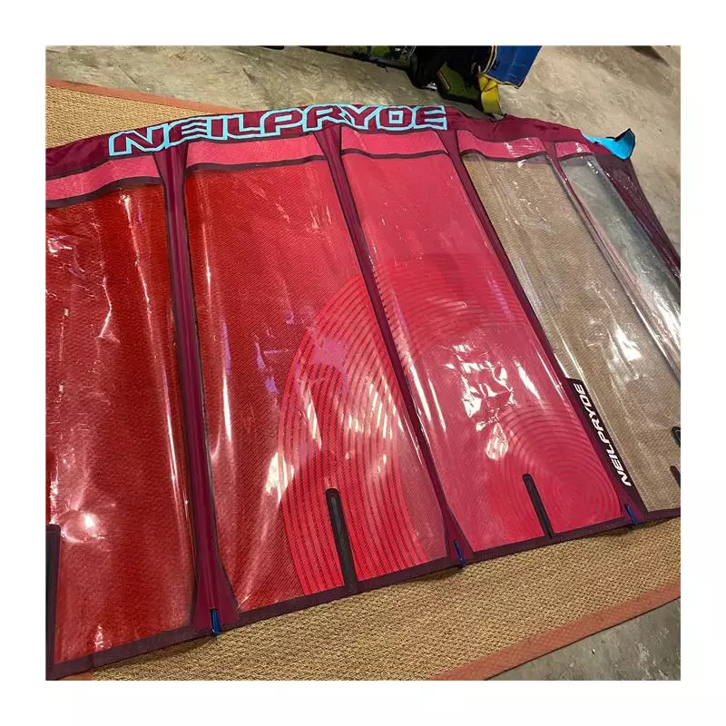 Voile Windsurf Neilpryde V8 9.4 2020 Occasion C