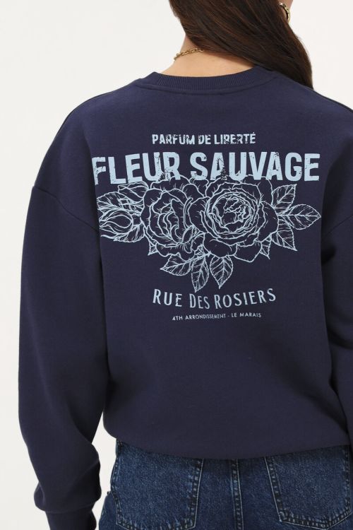 Donkerblauwe sweater 
