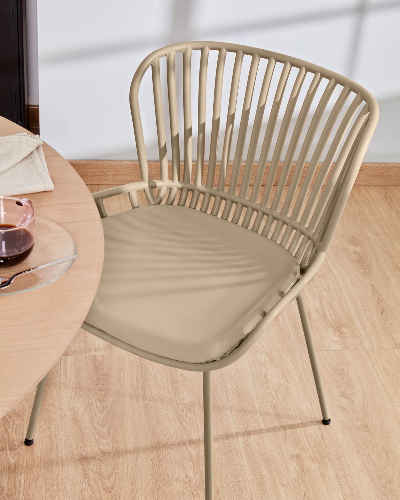 Kave Home Esszimmerstuhl SURPIK beige