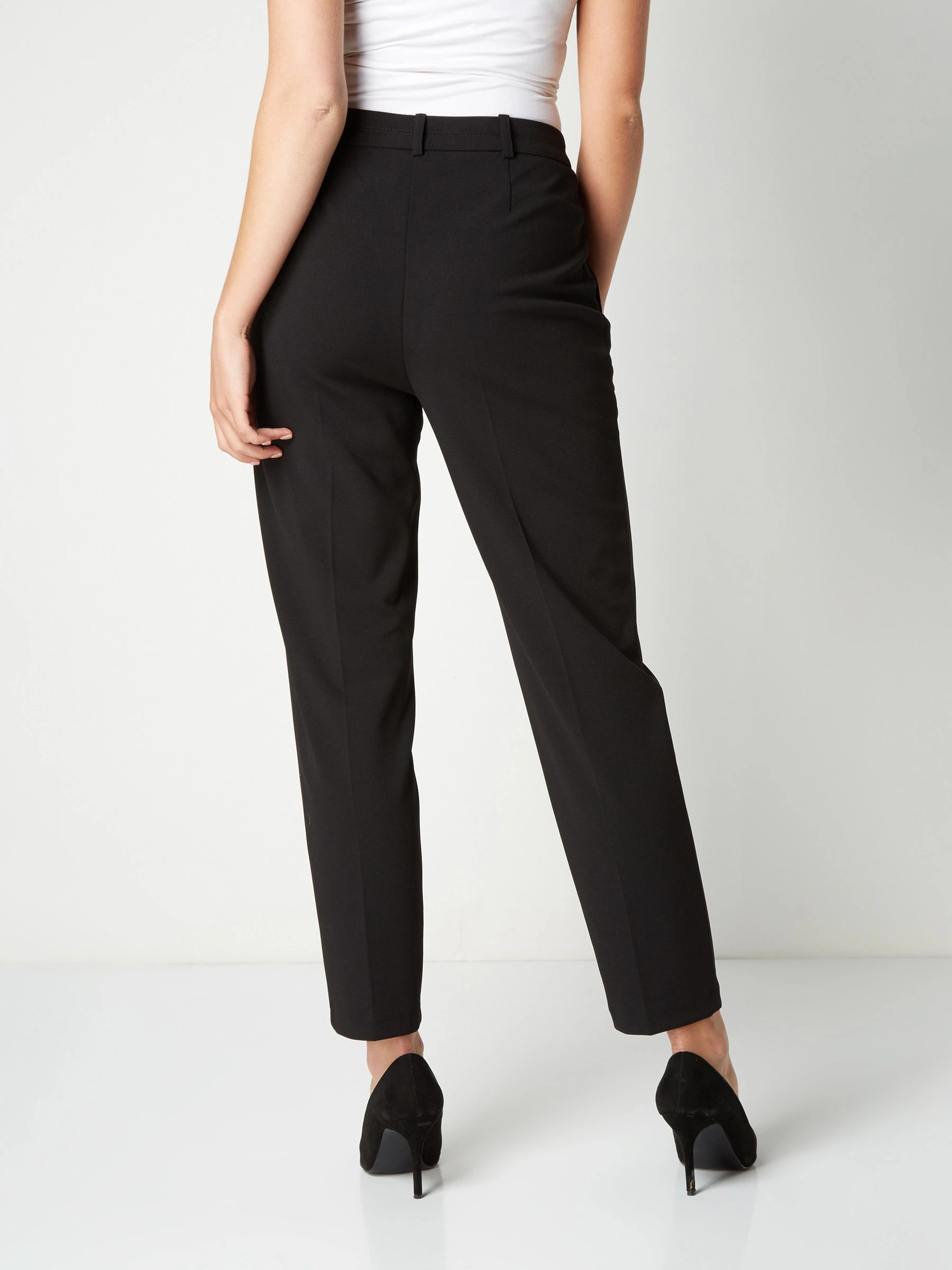 Zwart - Roman Originals - Broek met rechte, toelopende pijpen