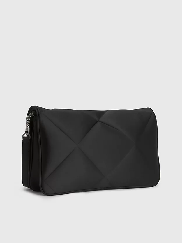 Bolsa de ombro acolchoada em cetim