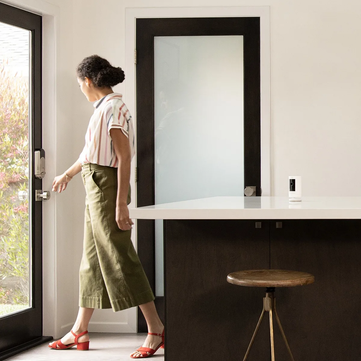 Ring Stick Up Cam Battery Blanc Caméra de surveillance
