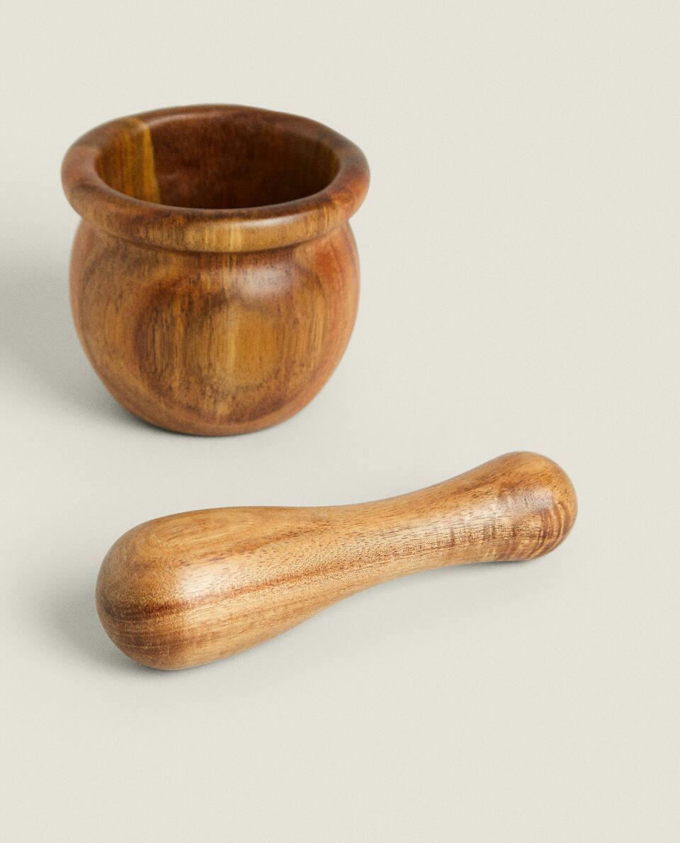 PILÃO E ALMOFADA DE MADEIRA