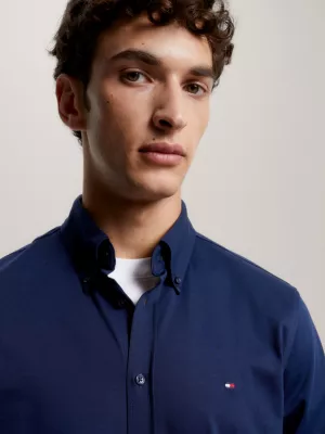 Camisa de malha slim fit com estampa da bandeira