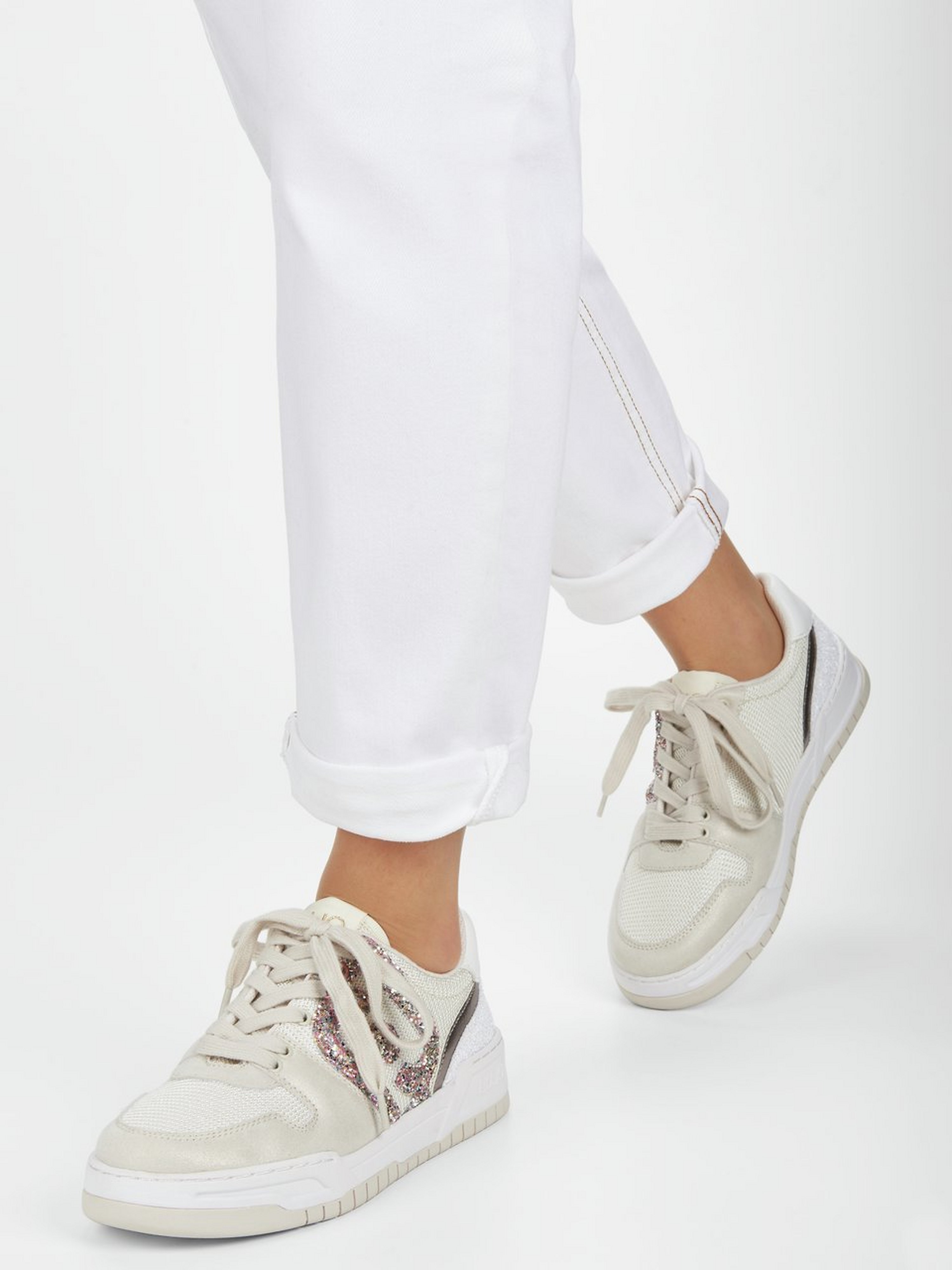 Sneaker