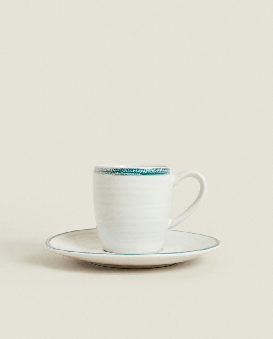 XÍCARA DE CAFÉ COM BORDA