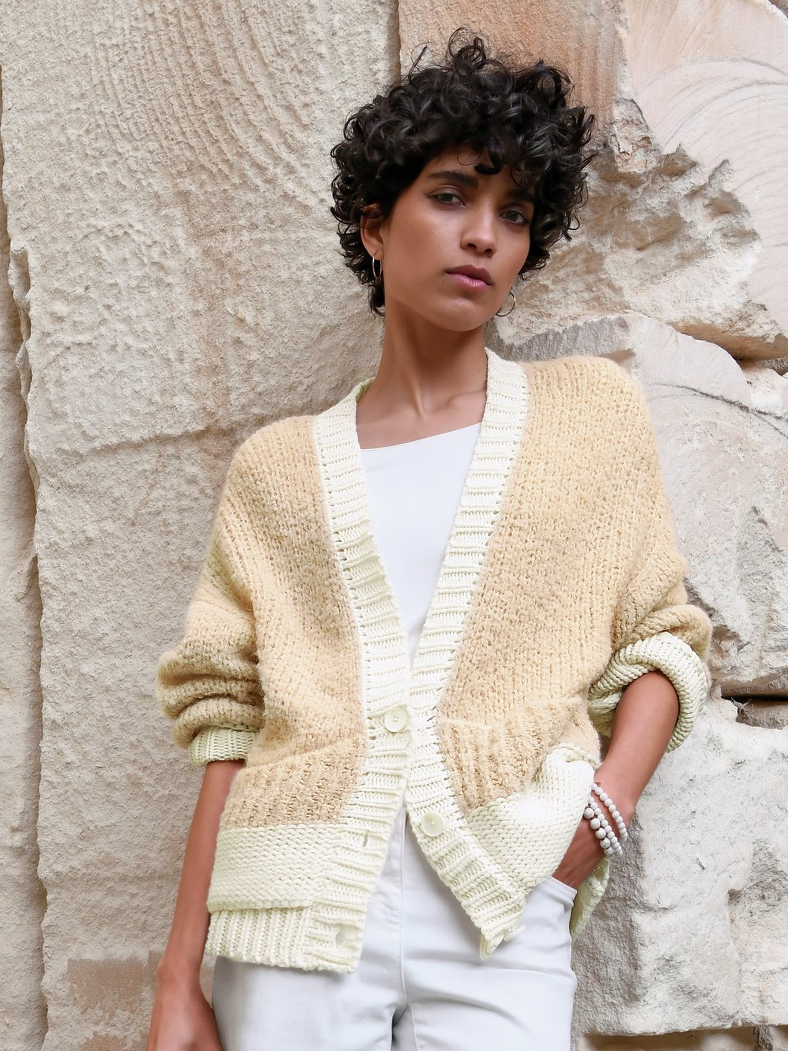 Strickjacke im Oversized-Style
