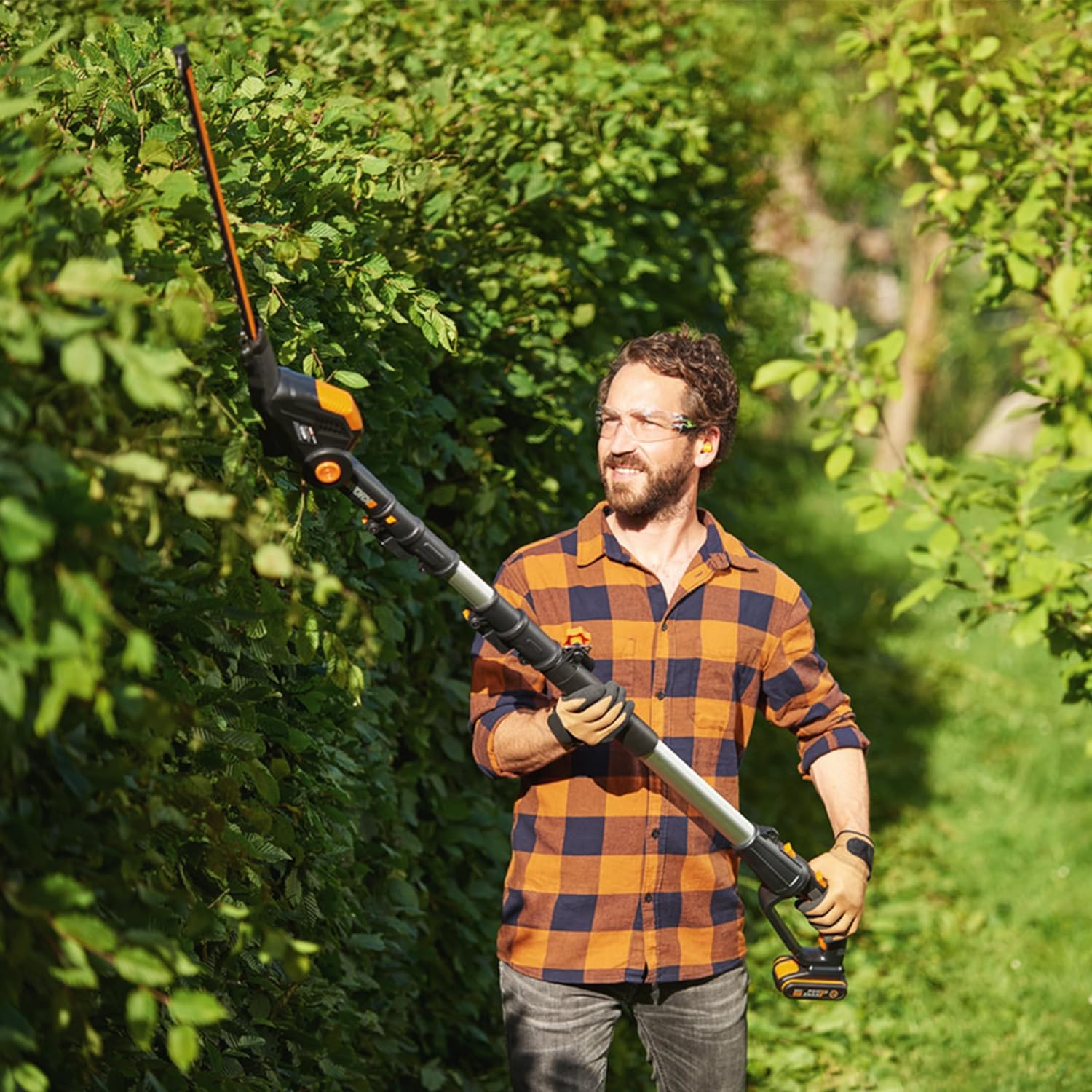 WORX WG252E.9 Akku Teleskop Heckenschere, 1340 /min, 45cm Schnittbreite, 10-Fach Verstellbarer Teleskopstiel bis 3,20 Meter Höhe, PowerShare kompatibel (Ohne Akku & Ladegerät)