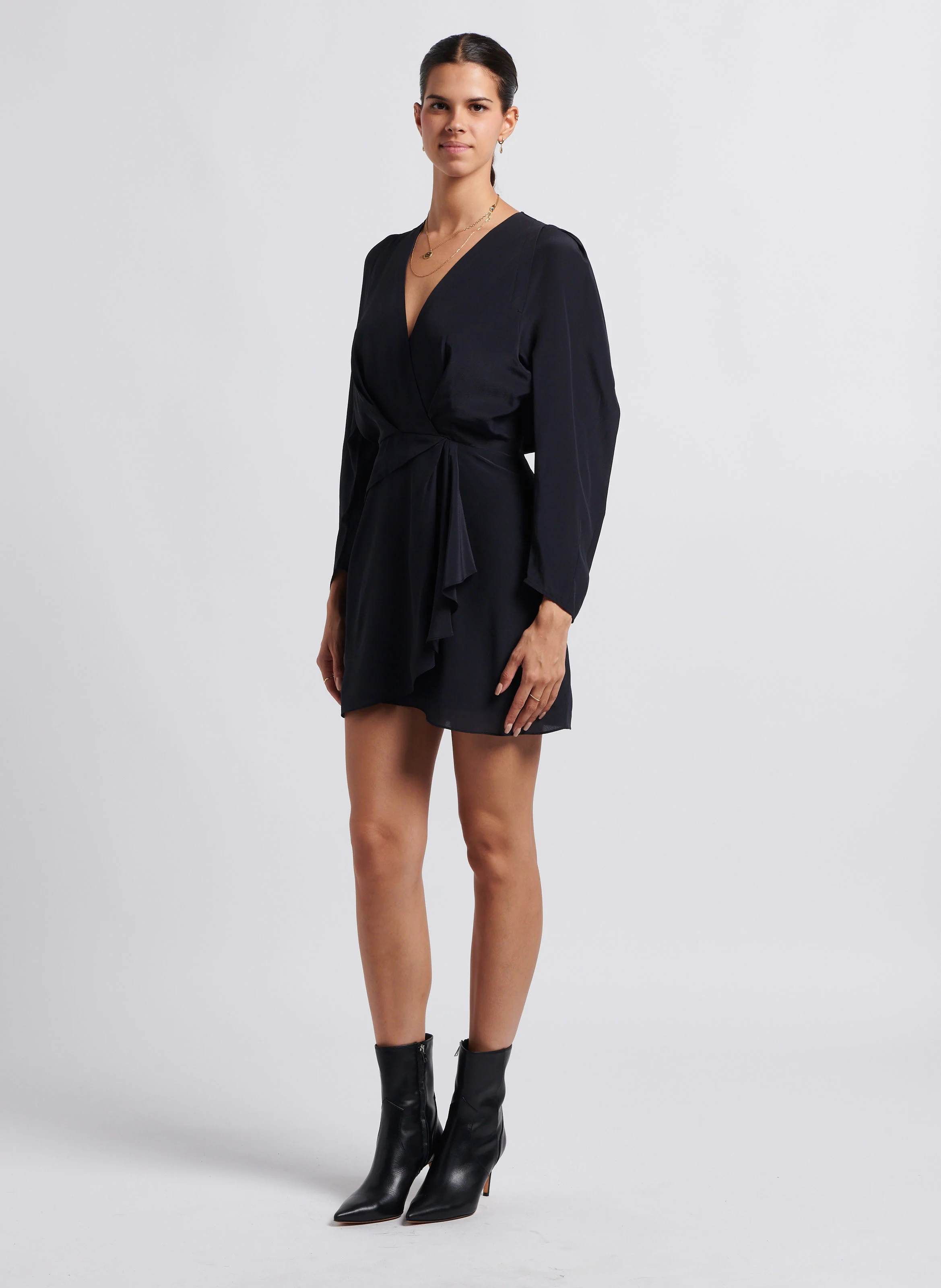 GENARA - Robe courte col v en soie| Noir