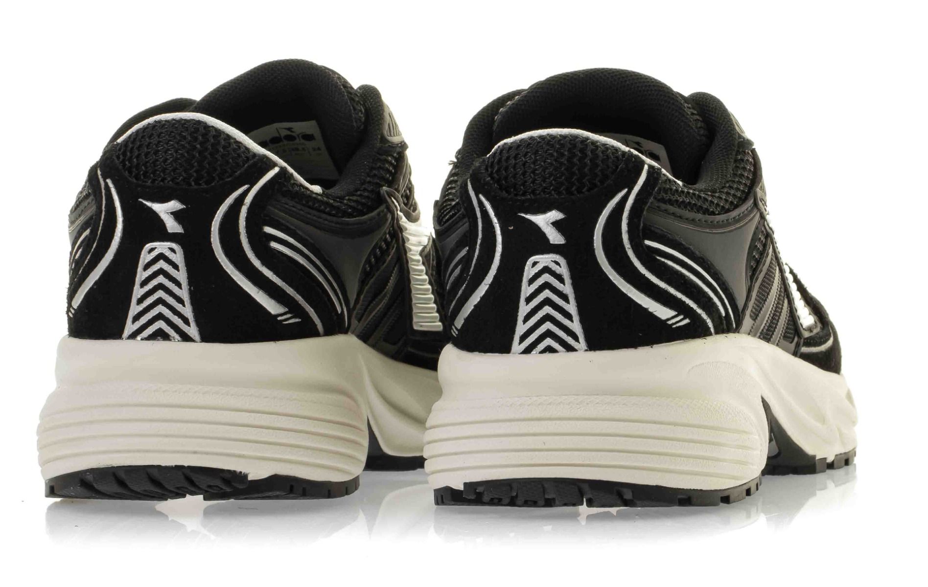 Diadora Mythos Star