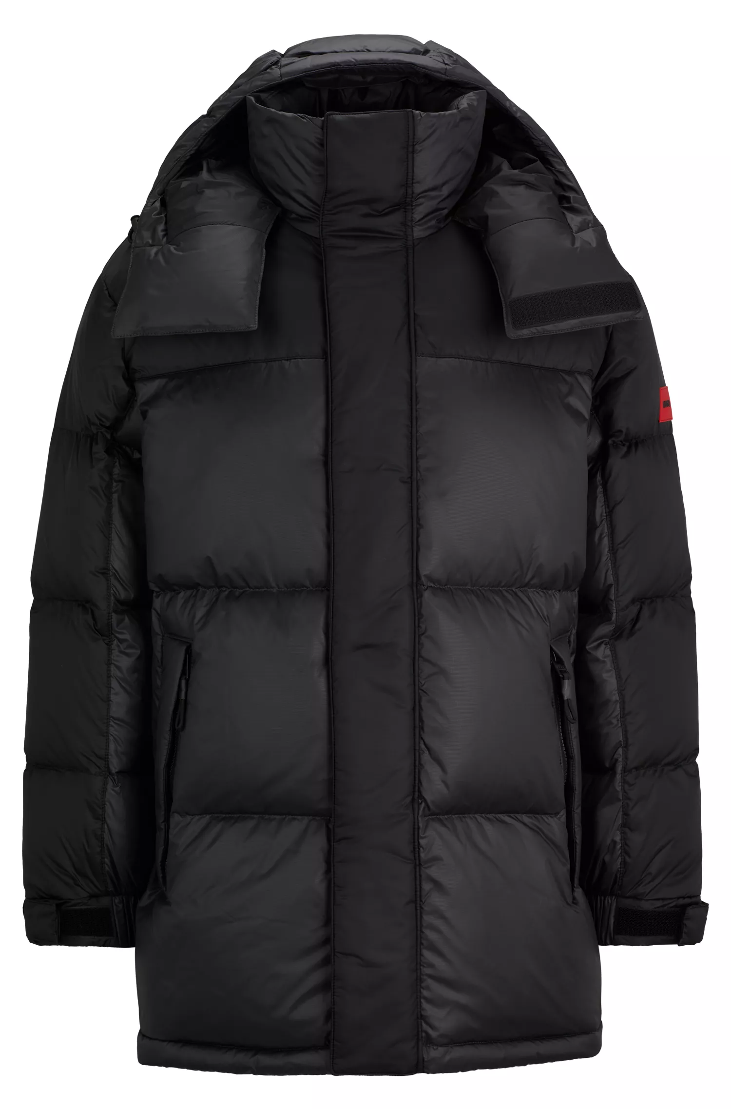 Parka HUGO vermelha repelente à água com emblema de borracha vermelha com o logotipo.