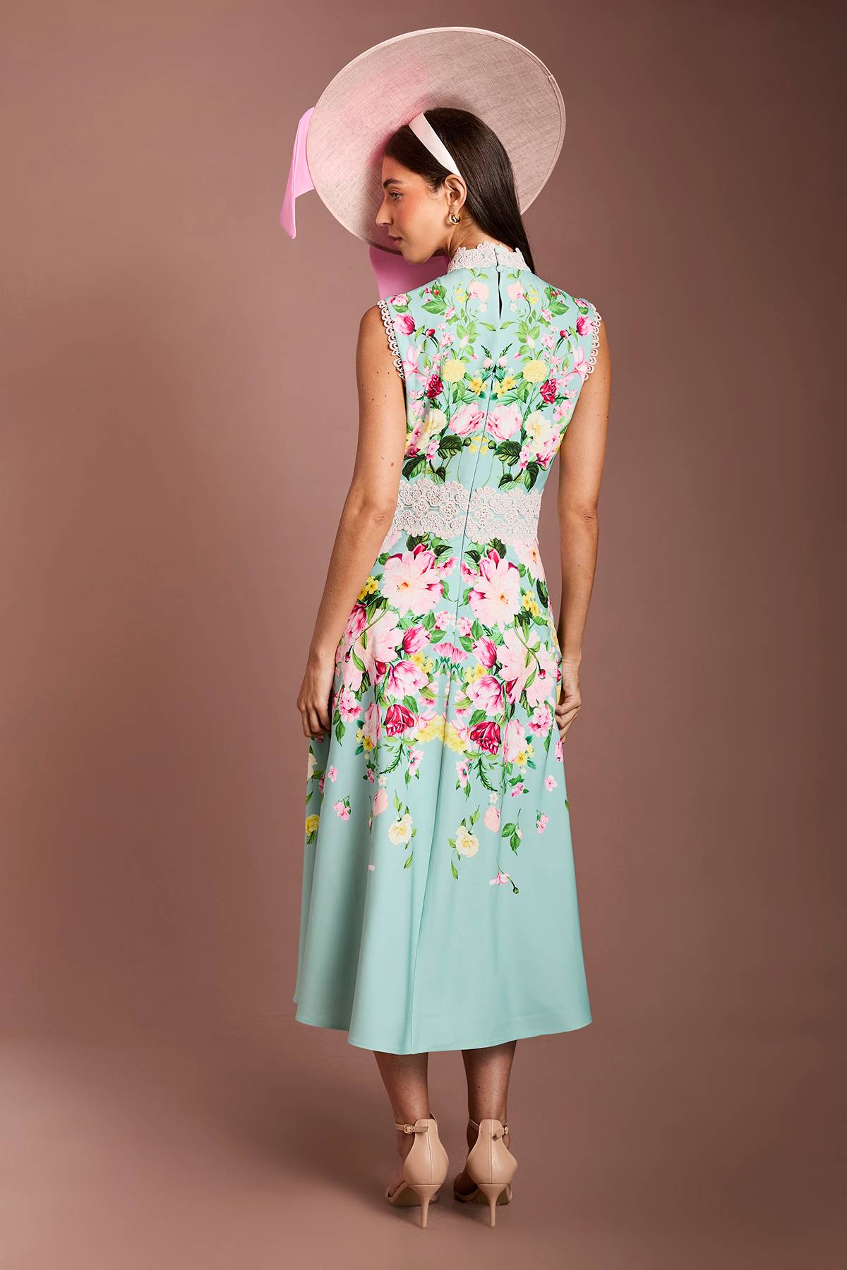 Coast Robe Midi Lisa Tan Avec Imprimé Floral Positionné Et Finitions En Dentelle