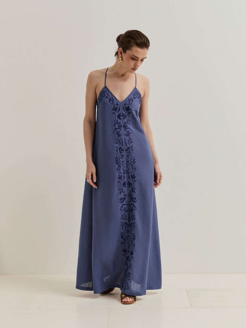 Vestido de alças em liocel e linho