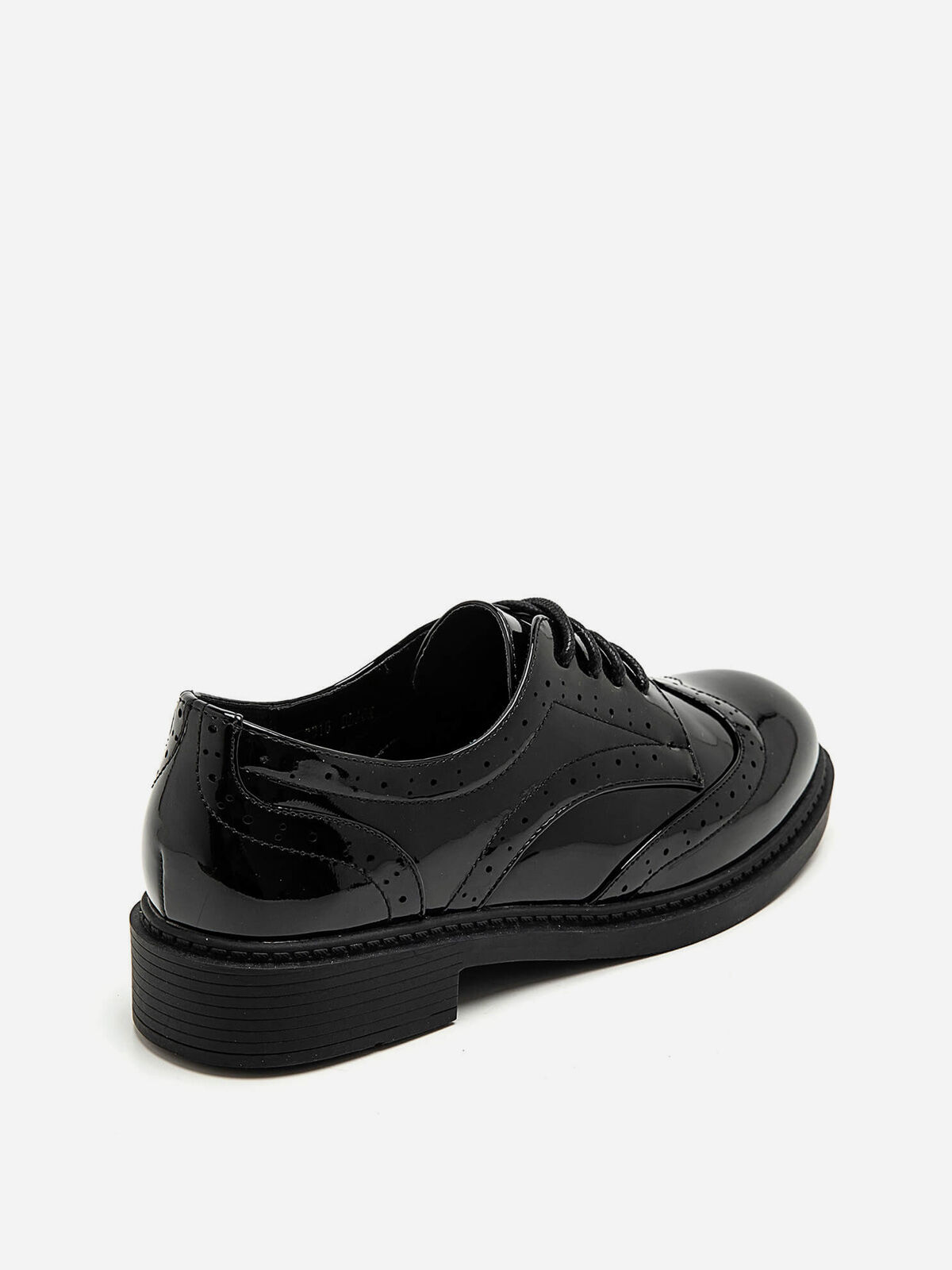 Derbies vernies à détails ajourés- Noir