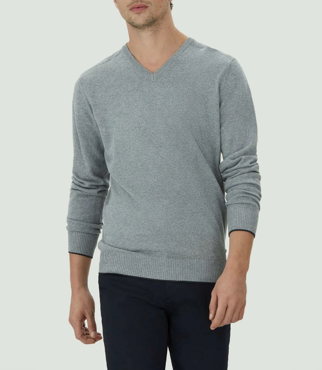 Pull col V gris chiné 