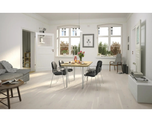 Parket 14.0 Eiken crème landhuis plank mat gelakt geborsteld