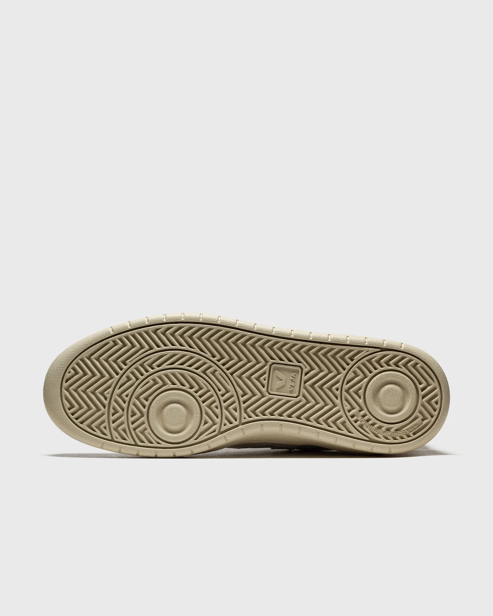 Veja V-12 LEATHER