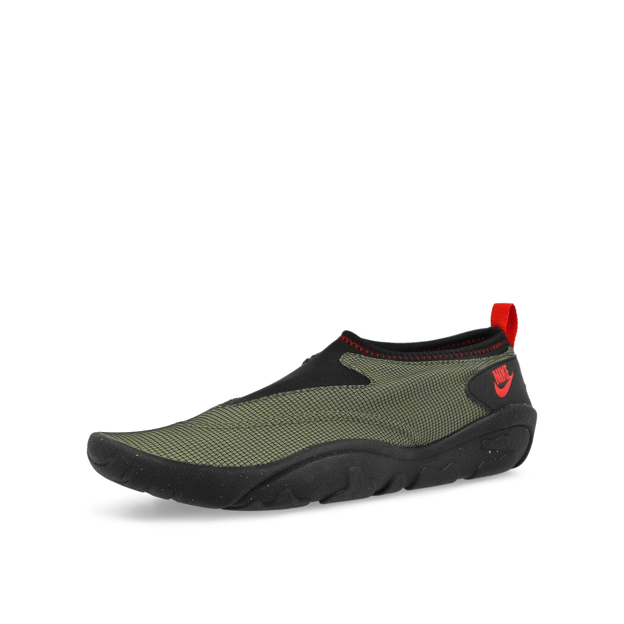 Nike<br>Aqua Turf