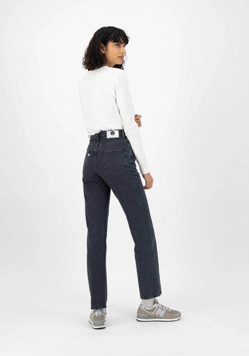 Mud Jeans Damenjeans Relax Rose Used Black