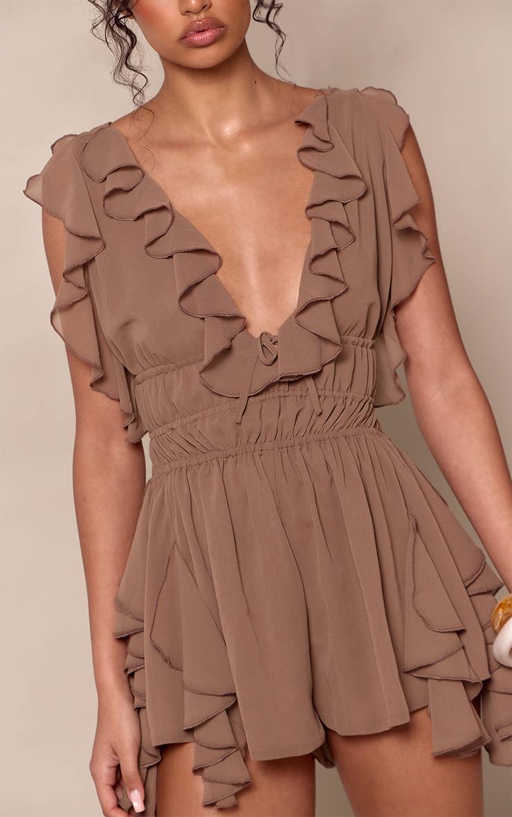 Champignon Combi-short En Mousseline À Décolleté Plongeant Avec Détails Volantés