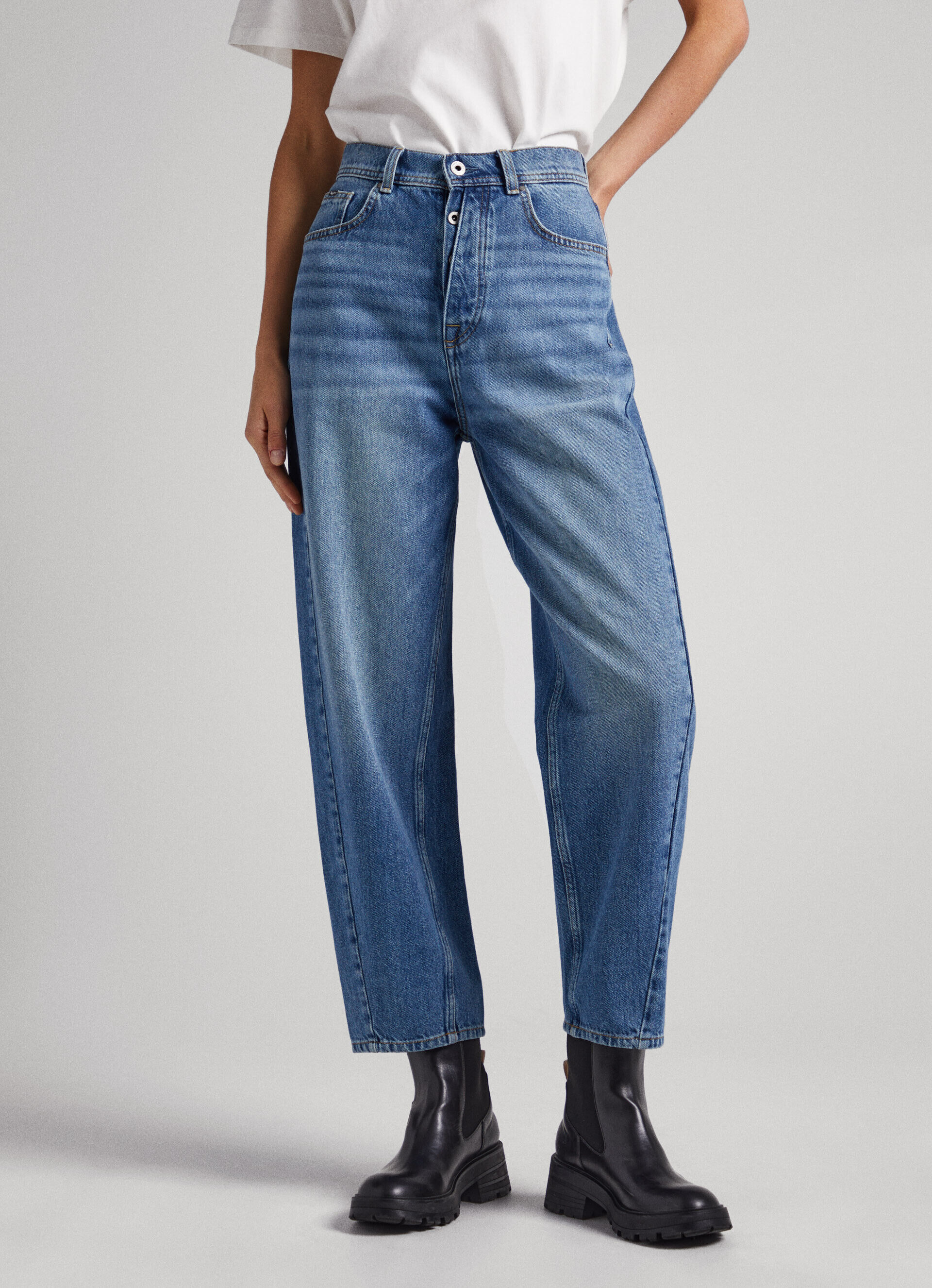 JEANS ADDISON FIT BALLOON TIRO ALTO - jeans