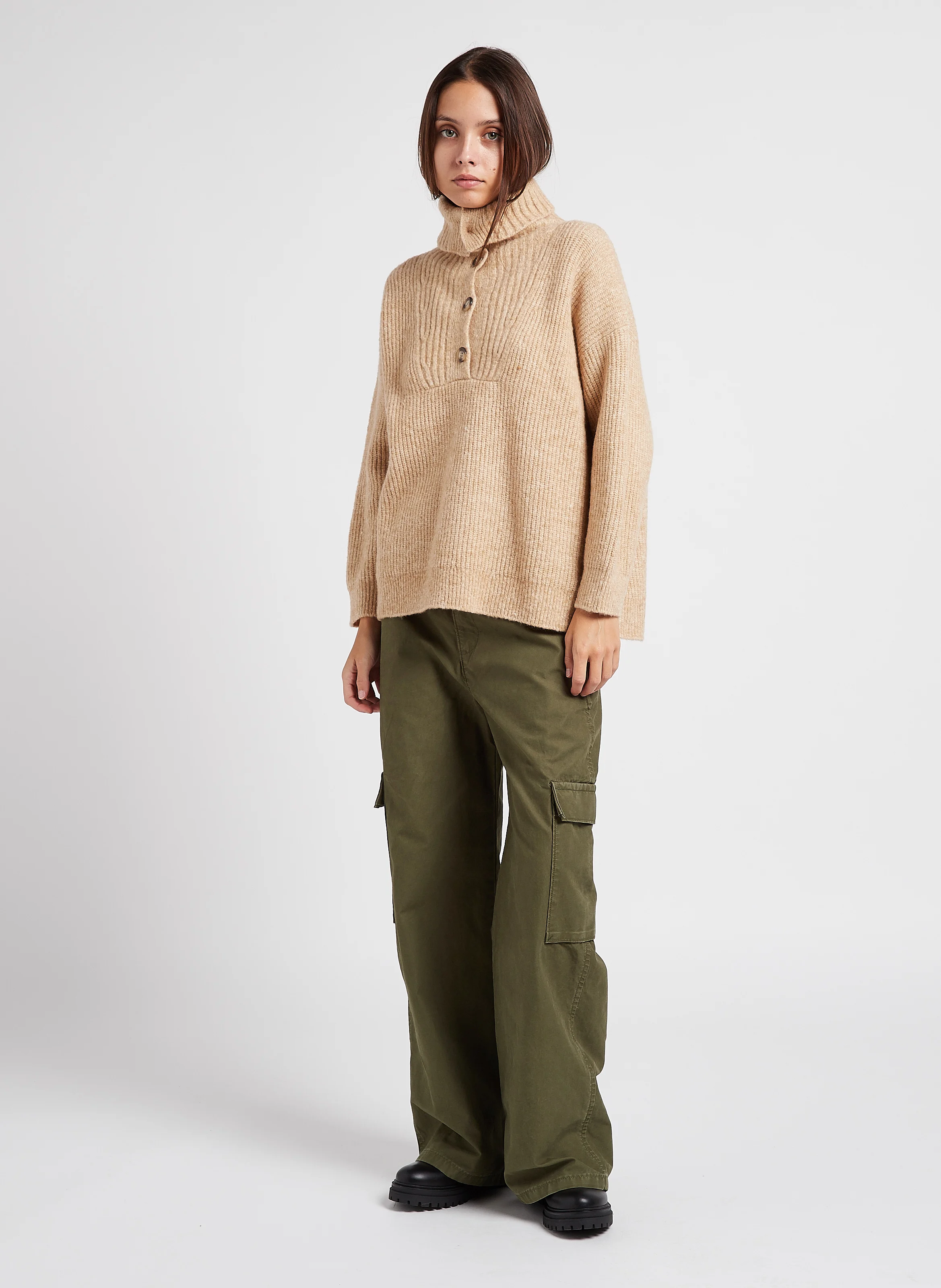 MALMO - Pull ample col roulé en laine mélangée | Beige