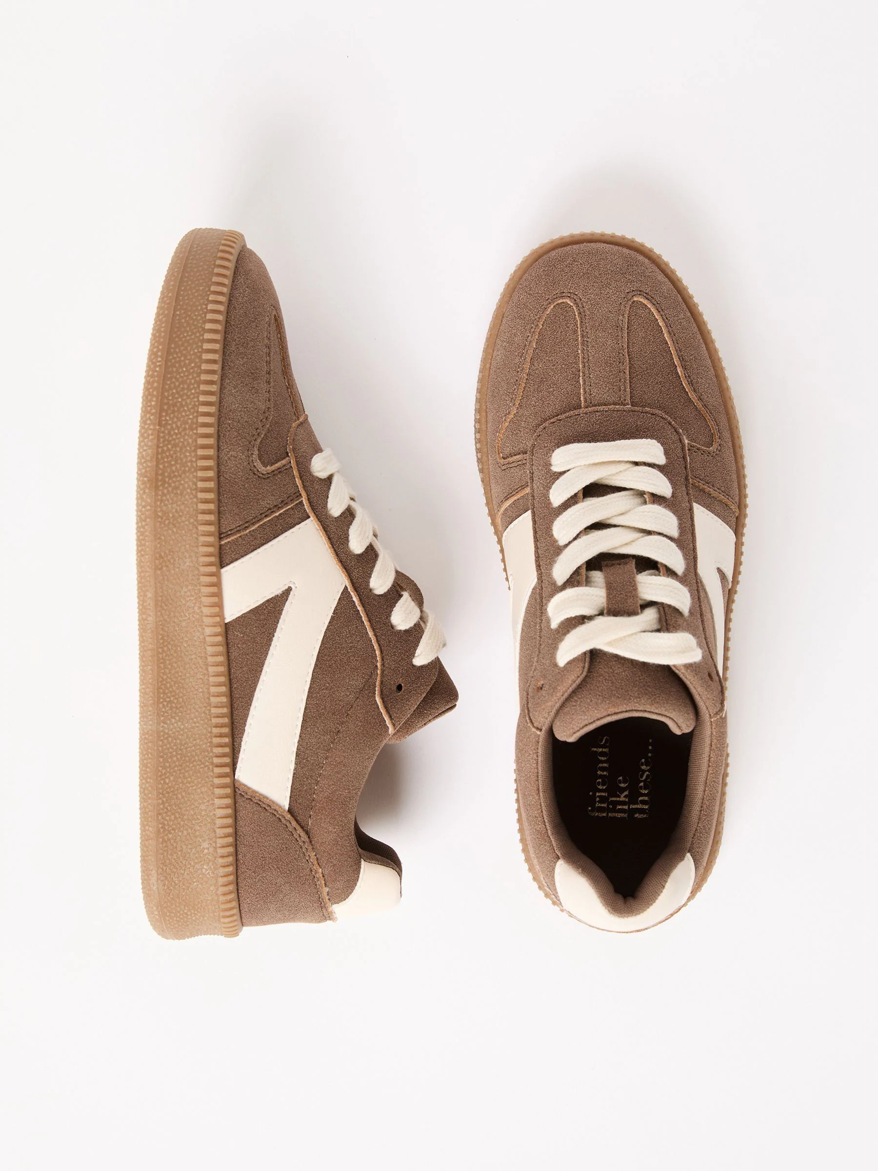 Bruin - Friends Like These retro sportschoenen met veters en rubberen zool