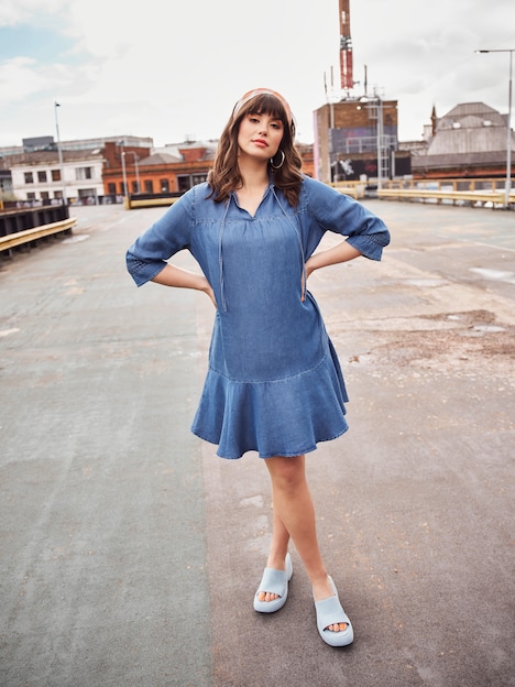 Lyocell-Kleid, Jeansoptik, Tunika-Ausschnitt, 3/4-Arm
