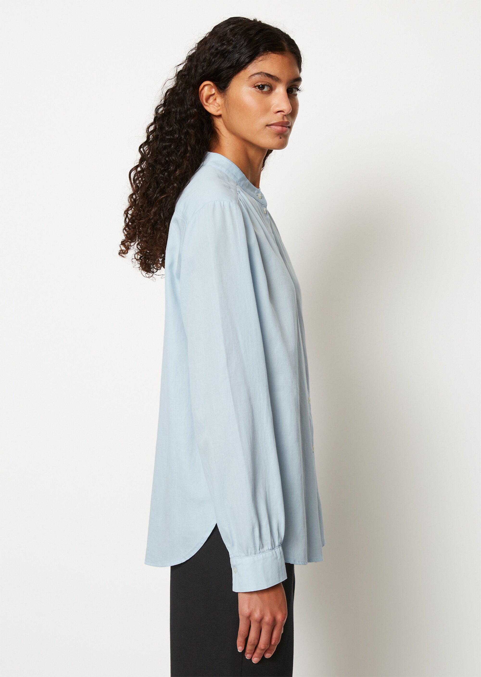 Stehkragenbluse relaxedaus softem Baumwoll-Satin