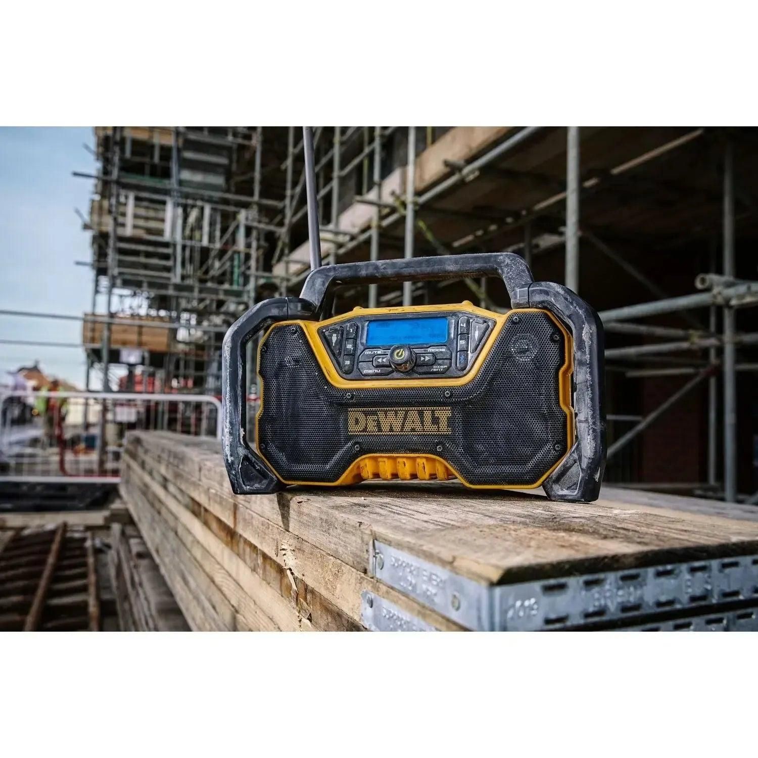 DeWALT DCR029 Accu bouwradio 12V - 18V XR - Bluetooth - DAB