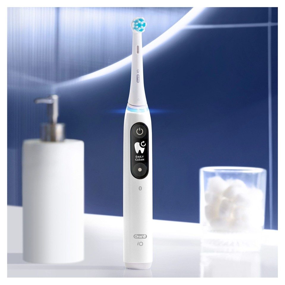 Oral-B - iO6S Hvid Elektrisk Tandbørste
