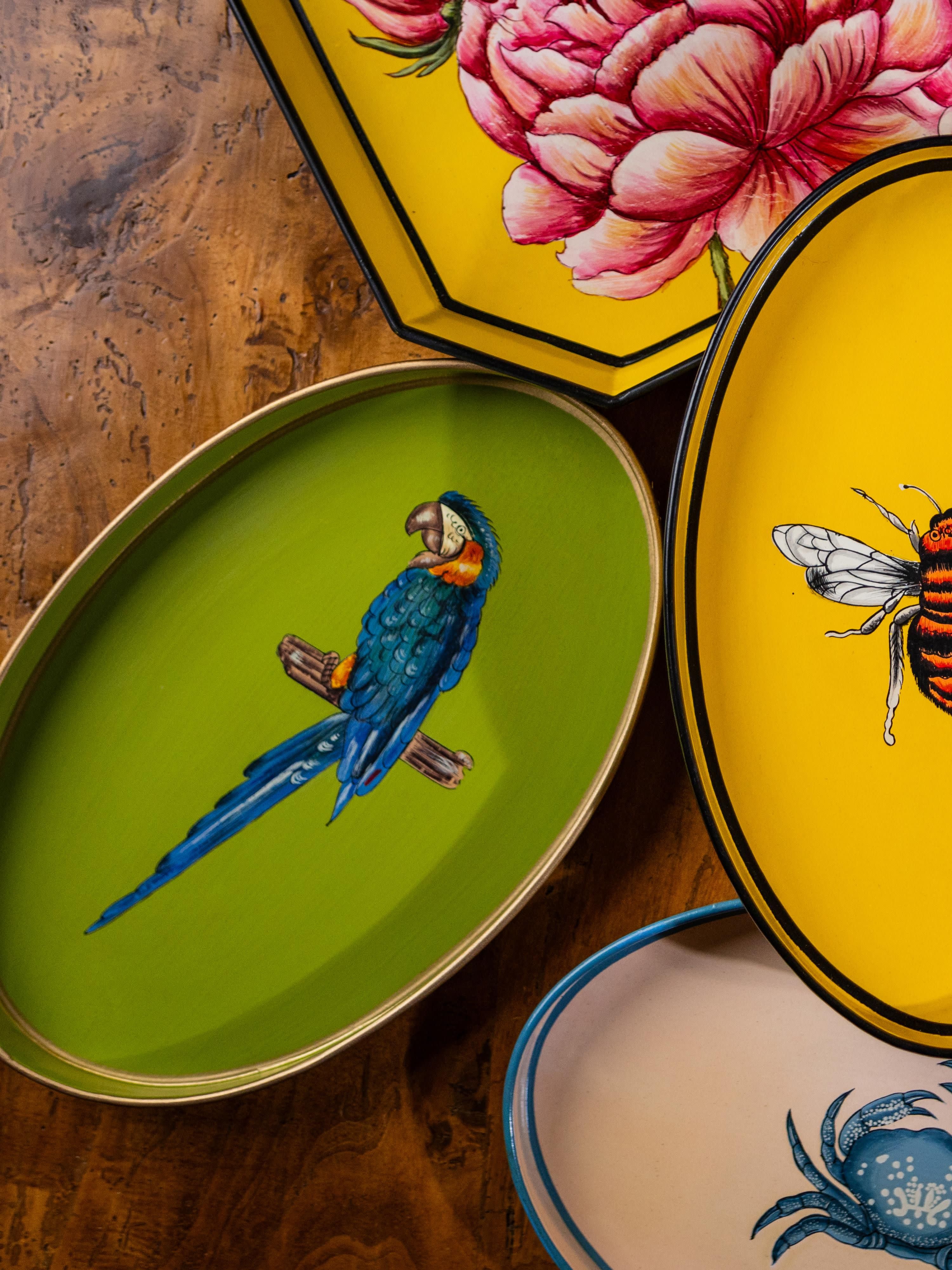 Handbeschilderd decoratief dienblad Fauna met papegaaienmotief