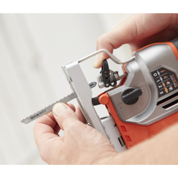 BLACK DECKER decoupeerzaag BES610KAS-QS incl 5 zaagbladen
