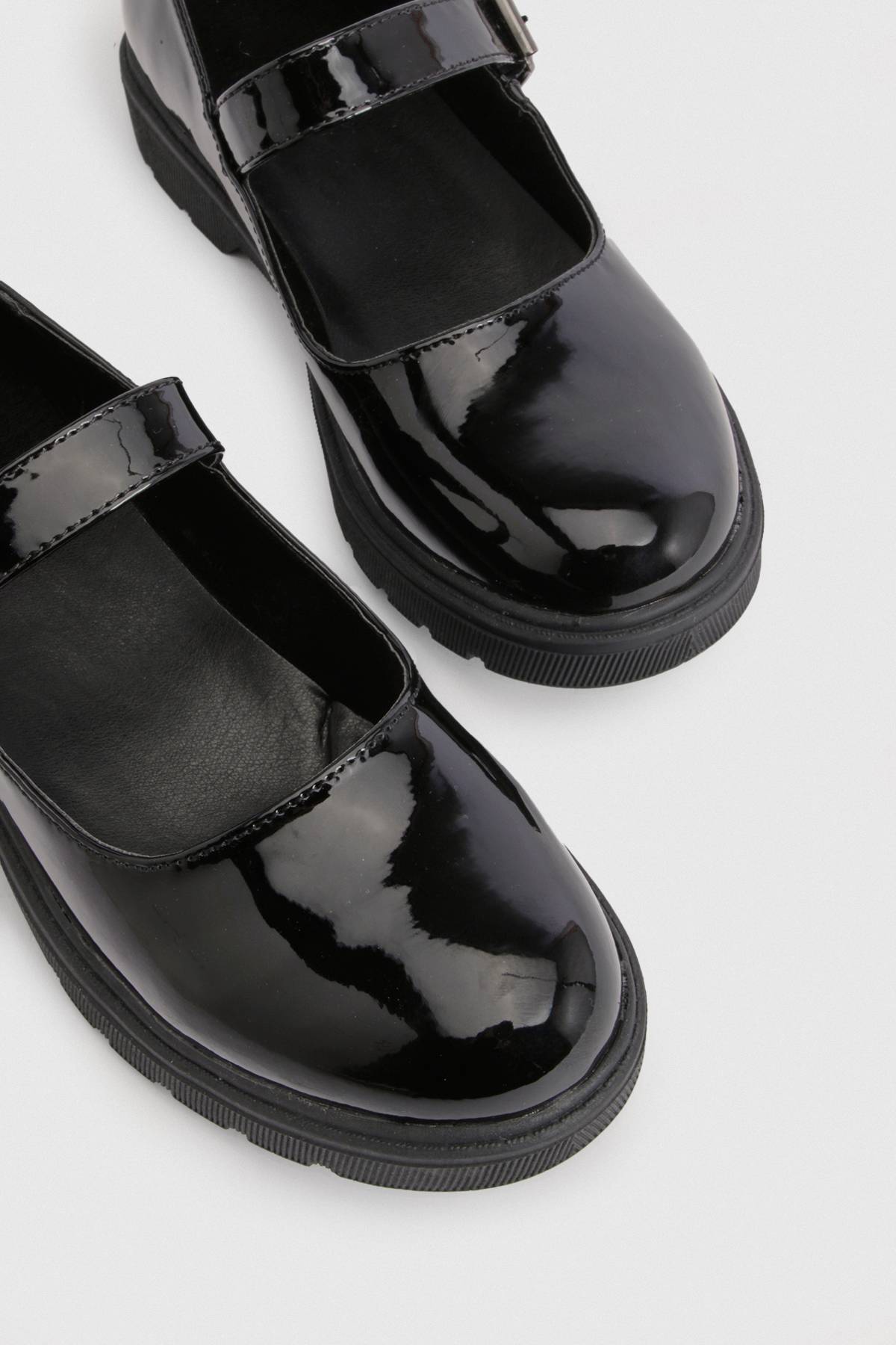boohoo Babies à Détails Coutures Vernies