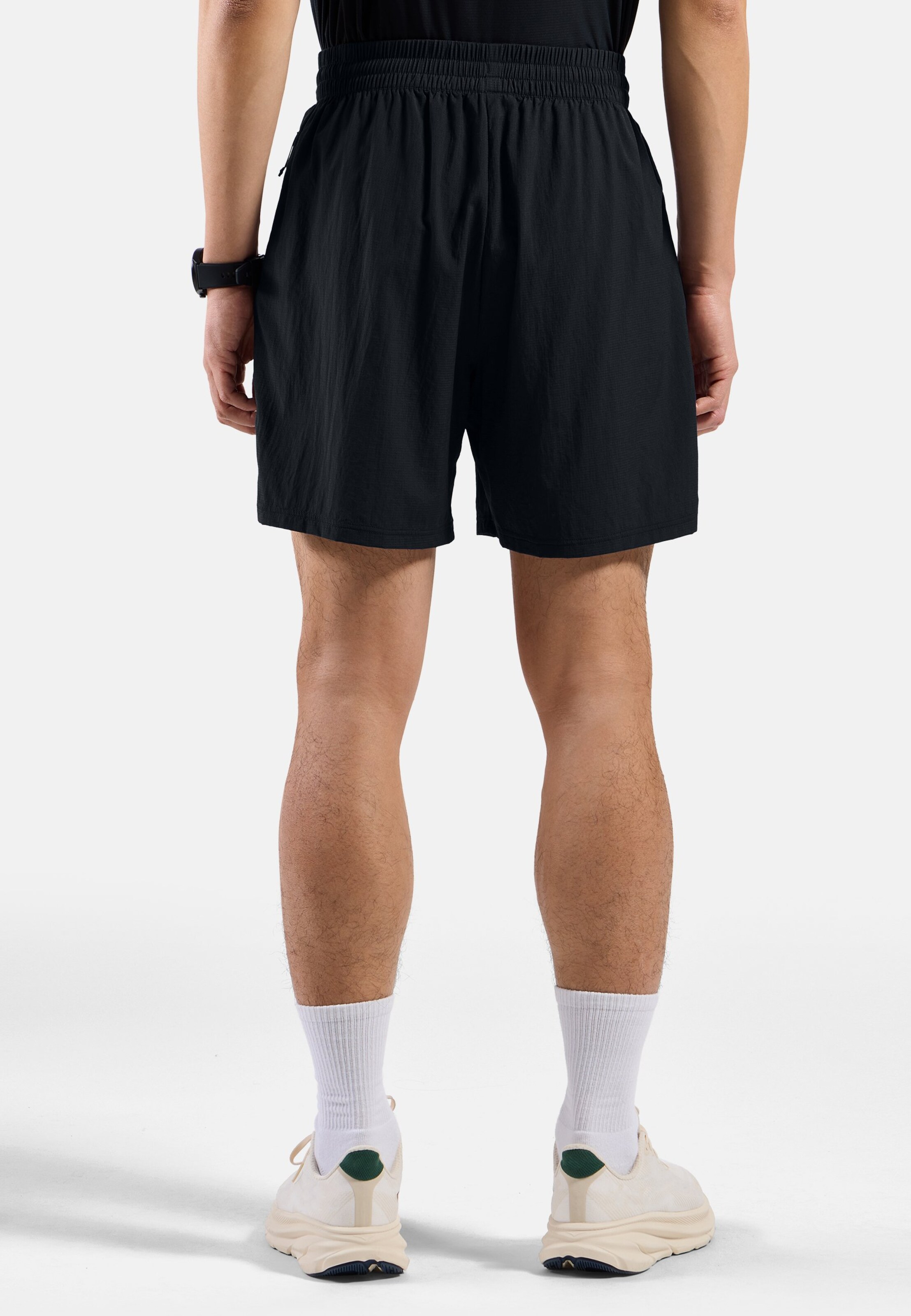 Essential 365 7 Inch Sportshorts in black