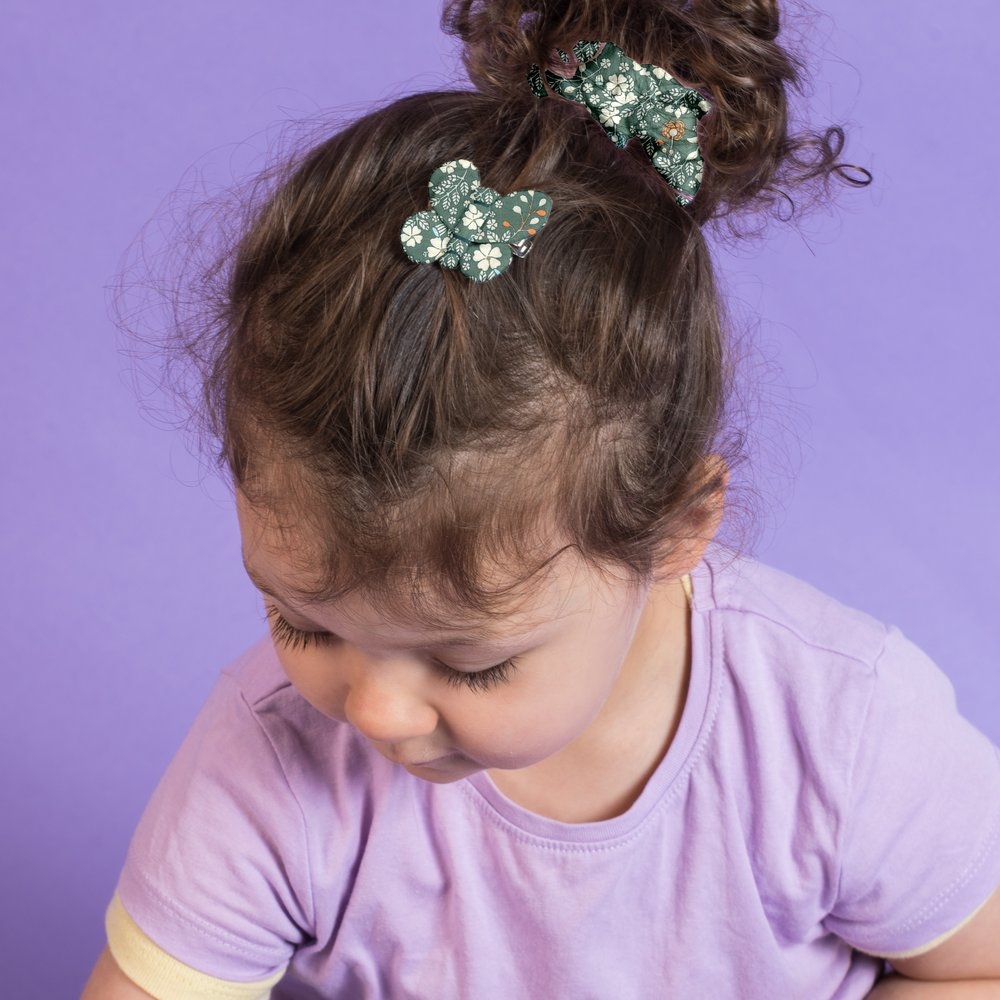 Barrette Petit Papillon Fleuri Kaki